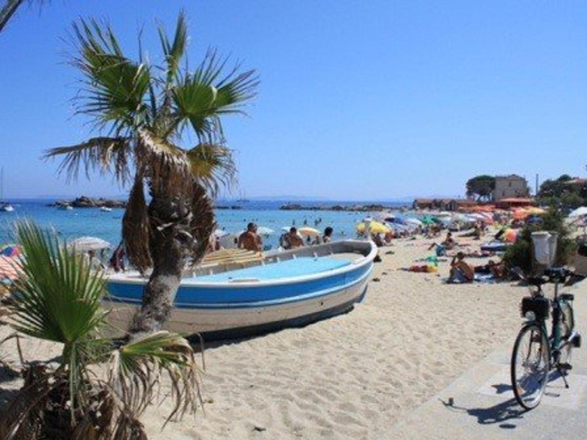 Appartement Cosy Avec Terrasse Et Parking, A 2 Pas De La Plage De Saint-Clair - Menage Inclus - Fr-1-251-12 Le Lavandou Kültér fotó